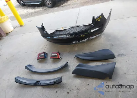 2018 Tesla Model 3 Long Range/Performance из США, поврежденный, VIN 5YJ3E1EB9JF110658